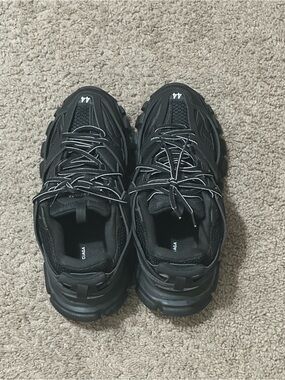 Men's Black Sneakers